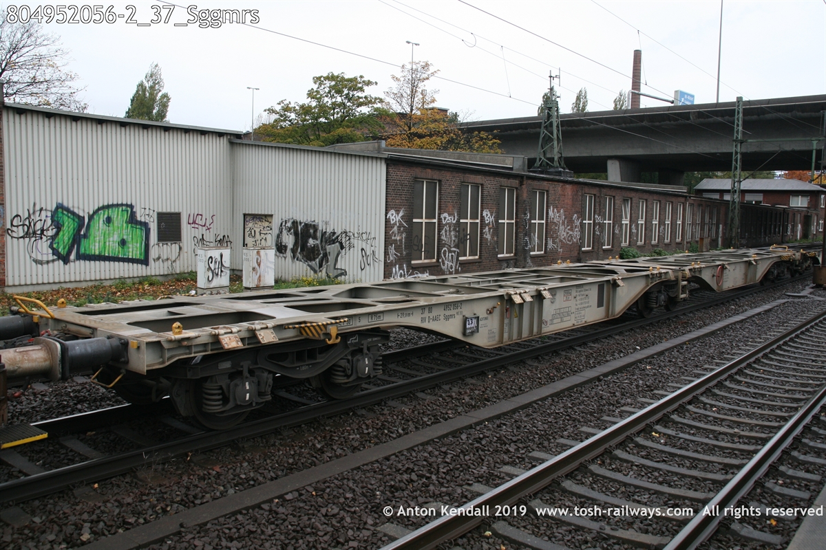 804952056-2_37_Sggmrs.JPG